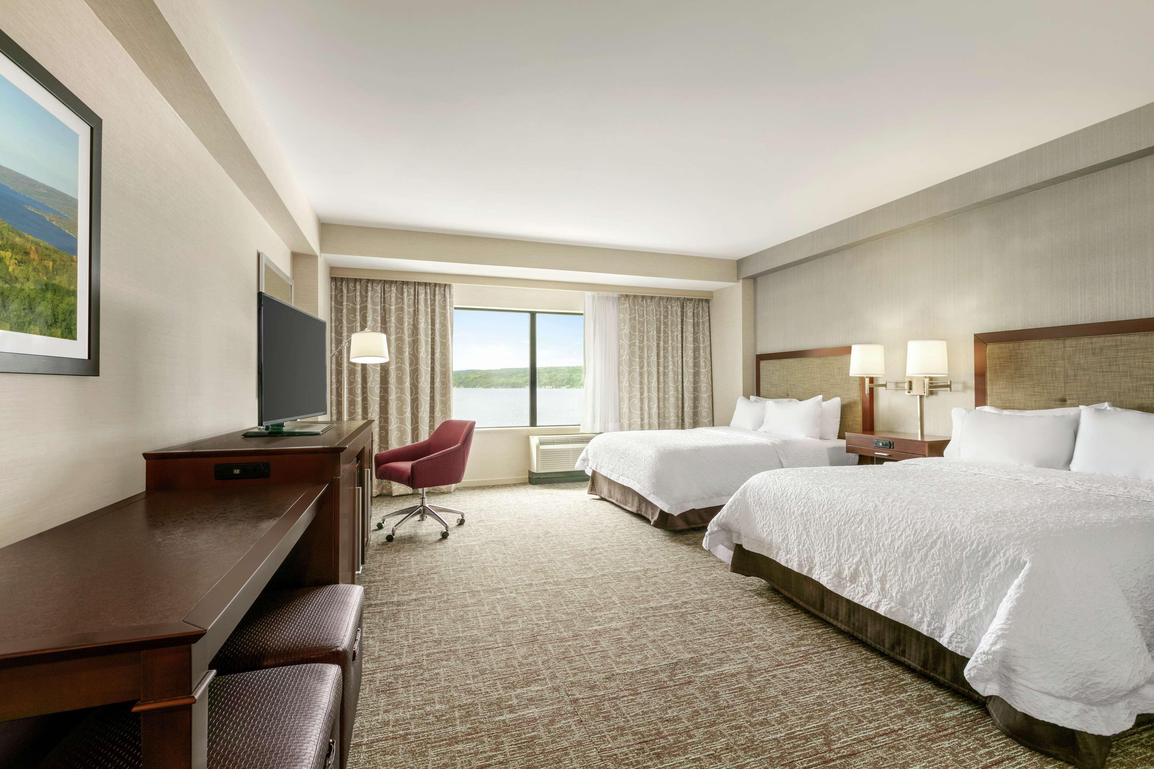 Hampton Inn Penn Yan, Ny Екстериор снимка